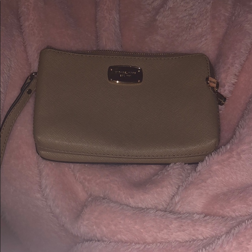 Mk wristlet